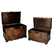 Baule in legno marrone rettangolare