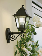 Applique in alluminio pressofuso con diffusori in vetro trasparente - Altezza max lampada 210mm - IP43 nero