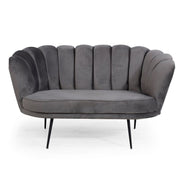 Divano due posti in tessuto Grigio Fumo a conchiglia OREL 135x76,5x h79 cm EFFEZ